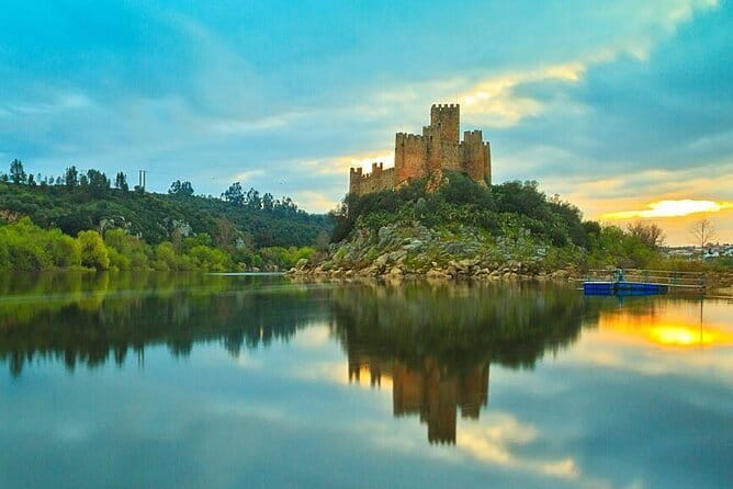 Private Tour Almourol-Tomar, Templars c/pickup at the Hotel - Introducing the Private Almourol-Tomar Tour: A Deep Dive into Portugal’s Templar Legacy