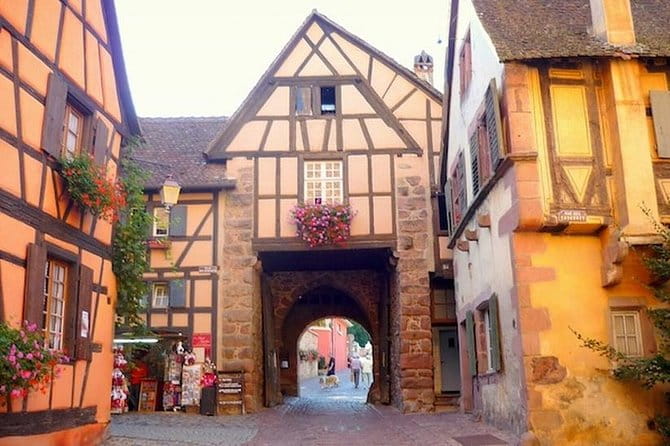 Private Tour: Alsace Villages and Wine Day Trip from Colmar - Entering the Heart of Alsace: The Château du Haut-Koenigsbourg