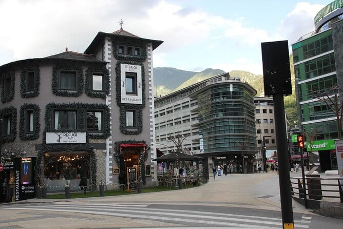 PRIVATE Tour Andorra la Vella: old town and commercial hub - FAQ