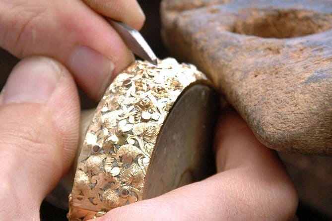 Private Tour Around Local Handcrafts - Key Points / Takeaways