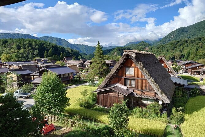 Private Tour From Kanazawa to Takayama and Shirakawa-go - Lunch and Dining Experiences