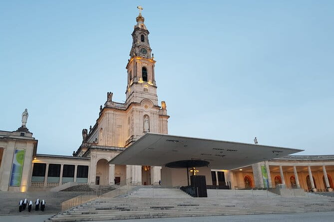 Private Tour from Lisbon to Fatima Nazare and Obidos - Key Points / Takeaways