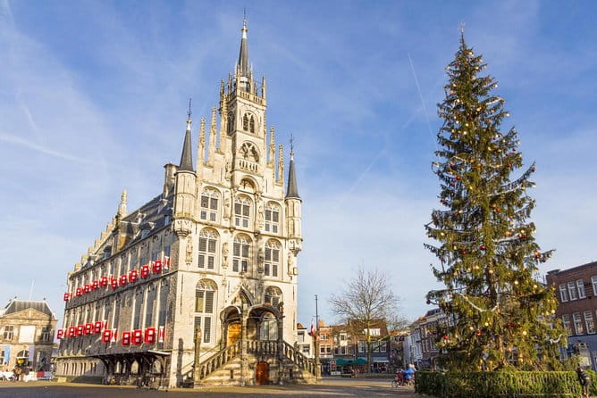 Private tour from Rotterdam to Windmills of Kinderdijk & Gouda Cheese Experience - Discovering Gouda’s Historic Heart and Cheese Culture