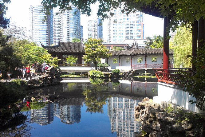 Private Tour: Gardens of Vancouver - Chinatown and Dr. Sun Yat Sen Garden