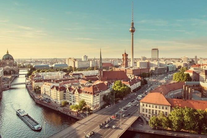 Private Tour Guide Berlin with a Local: Kickstart your Trip, Personalized - Key points / Takeaways