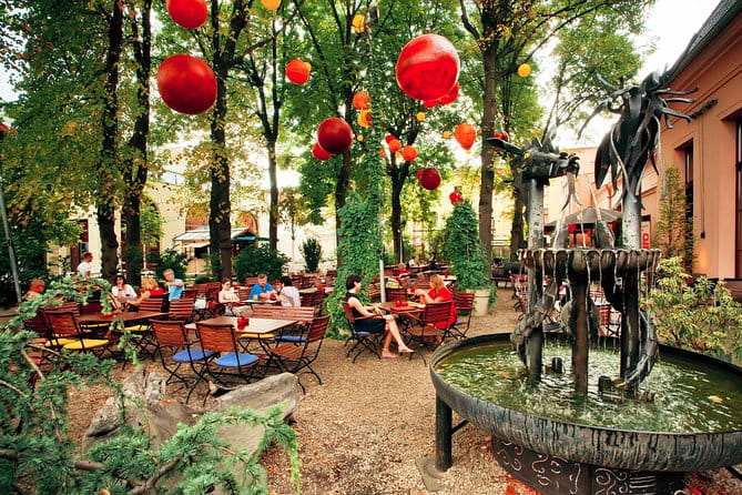 Private Tour Guide Berlin with a Local: Kickstart your Trip, Personalized - Exploring Berlin’s Iconic Sights and Hidden Gems