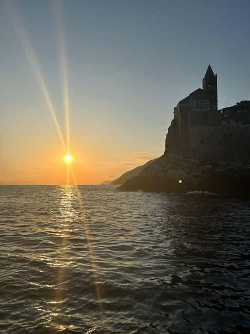 PRIVATE TOUR GULF OF POETS BATH STOP + APERITIF AND DRINK - Navigating the Gulf of Poets: A Deeper Look