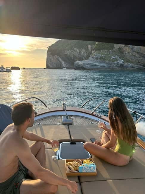 PRIVATE TOUR GULF OF POETS BATH STOP + APERITIF AND DRINK - Visiting Tino Island and Scola Tower