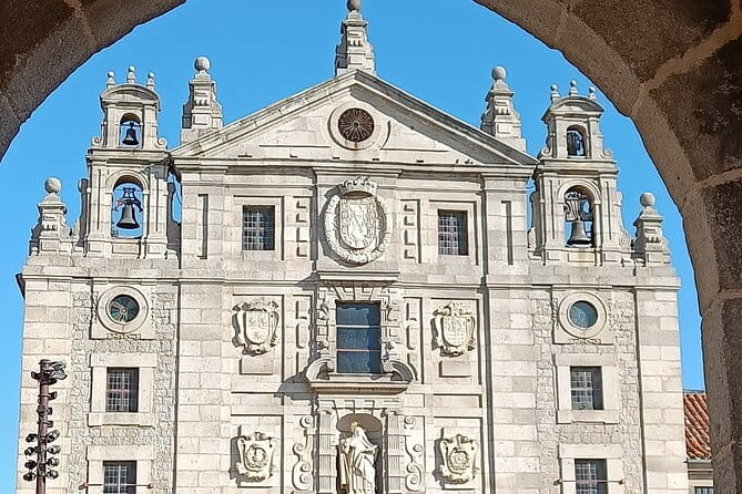 Private Tour in Ávila, Walls and Historic Center - Discovering the Basilica de San Vicente