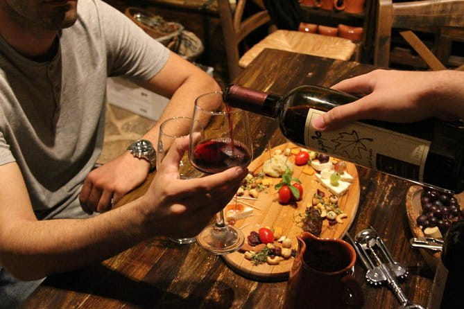 Private Tour in Historic Estate in Monemvasia with wine-olive oil tasting & meal - FAQ