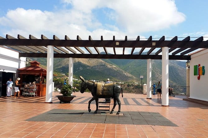 Private tour in Mijas pueblo from Costa del Sol - In-Depth Look at the Tour Experience