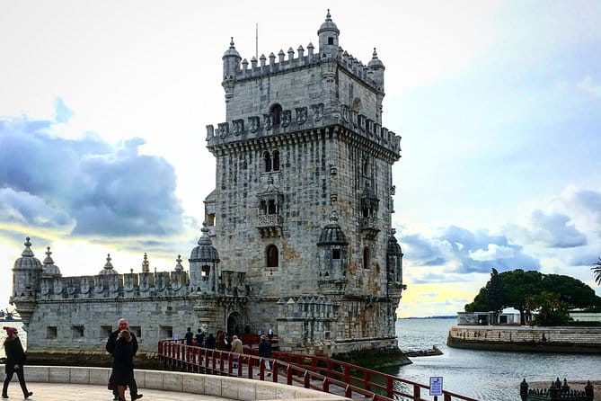 Private tour Lisbon - full day - A Closer Look at the Experience
