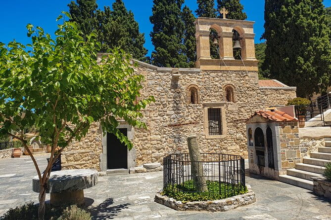 Private Tour of Crete with Knossos Palace and Lassithi Plateau - Crafting Memories: Ceramics Workshop at Pitarokilis