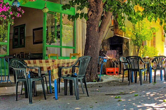 Private Tour of Crete with Knossos Palace and Lassithi Plateau - Who Is This Tour Best For?