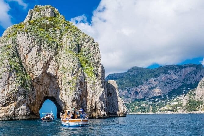 Private Tour of Pompeii, Sorrento and Amalfi Coast - Positano: The Jewel of the Amalfi Coast