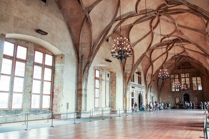 Private Tour of Prague Castle Interiors and Lunch included - FAQ