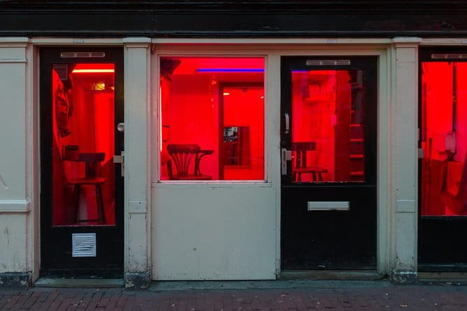 Private tour of Red Light District. English or Spanish - Key Points / Takeaways