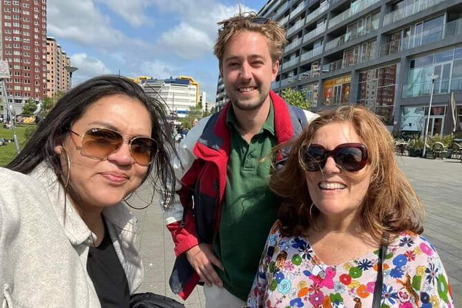 Private Tour of Rotterdam and The Hague including Transfer - Transition to Rotterdam: From Politics to Port Power