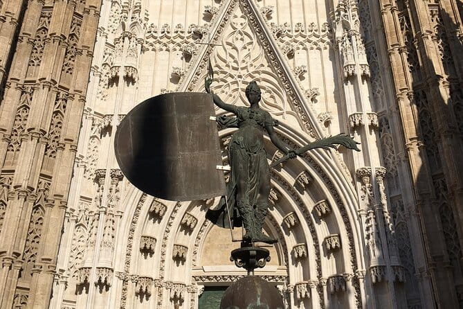 Private tour of Seville highlights - Palaces, Hotels, and Cultural Spots