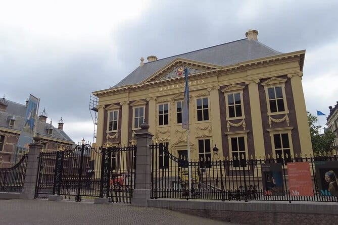 Private Tour of The Hague, Delft and Rotterdam with Lunch - Discovering The Hague: The Political Heart of the Netherlands