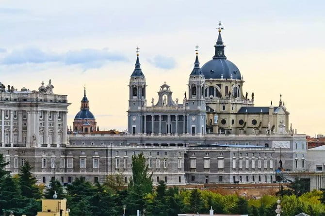 Private tour of the Royal Palace of Madrid - Understanding the Itinerary