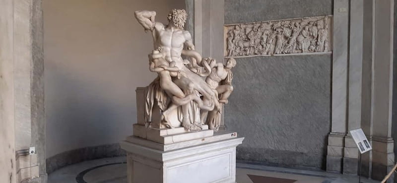 Private Tour of the Vatican and Colosseum: Rome in One Day - What to Expect and How to Make the Most of It