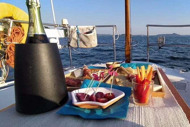 Private Tour on a Sailing Boat on Lake Maggiore with Aperitif and Music - Who Will Love This Experience?