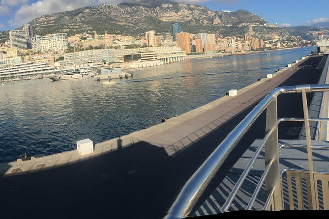 Private tour on the French Riviera with comfortable minivan.MONACO NICE ST PAUL - Exploring the French Riviera in Style and Comfort