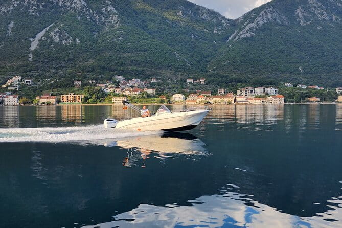 Private tour Perast and Our Lady of the Rocks 1.5h - Scenic Entrance to the Bay: Setting the Scene