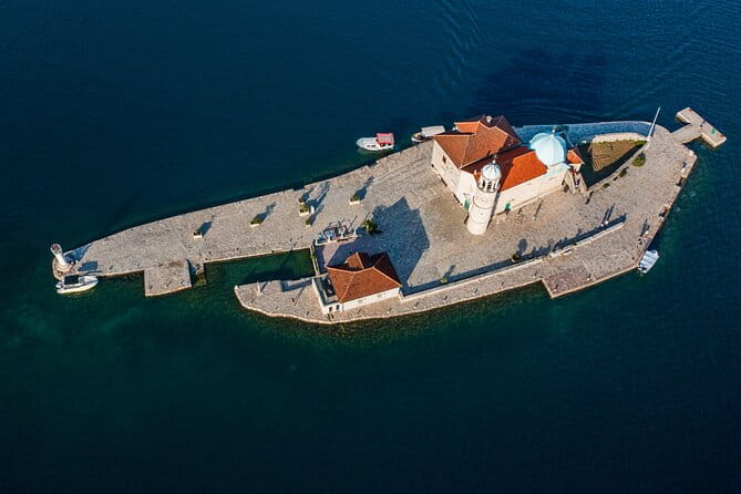 Private tour Perast and Our Lady of the Rocks 1.5h - Return Journey & Snorkeling Possibilities