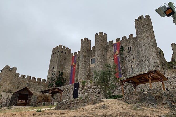 Private Tour: Porto to Lisbon: visit Aveiro,Coimbra,Fatima,Obidos - FAQ