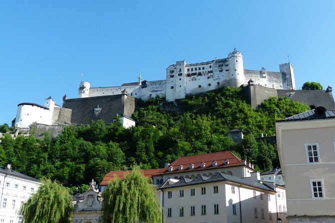 Private tour Salzburg and the Lake District from Munich - The Iconic Wedding Church in Mondsee