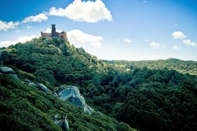 Private Tour: Sintra, Cabo Da Roca and Cascais Day Trip From Lisbon - Wandering Through Sintras Medieval Town