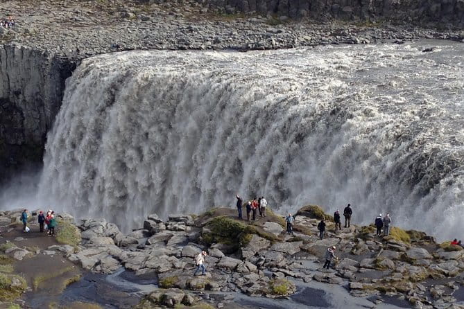 Private Tour Tailor Made Tour from Akureyri e.g Lake Myvatn, Godafoss, Dettifoss - Who Will Get the Most Out of This Tour?