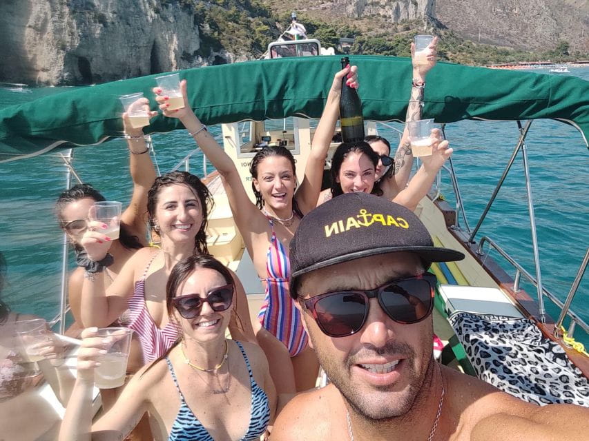 Private Tour the Journey of Ulysses to Gaeta, Pizza & Drink - Boat Cruise to Torre Truglia