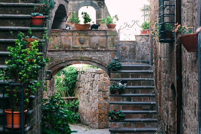 Private Tour to Como and Bellagio from Milan with Boat ride - Entering Lake Como’s Charms