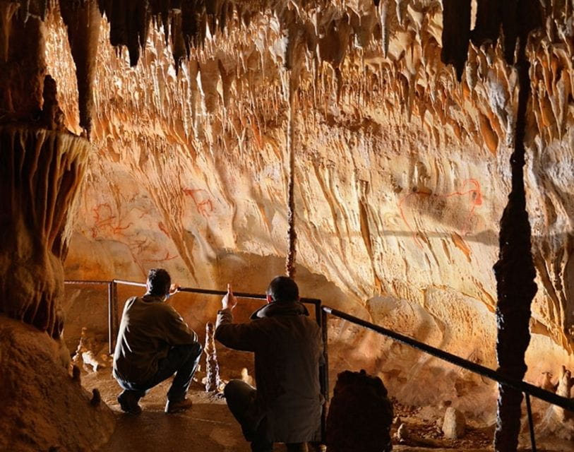 Private Tour to Cougnac Prehistoric Cave With Transportation - Prehistoric Cave Highlights