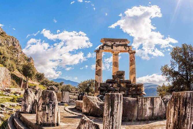 Private Tour to Delphi from Athens with a Licensed Guide - Returning to Athens: Scenic Drive and Final Reflections