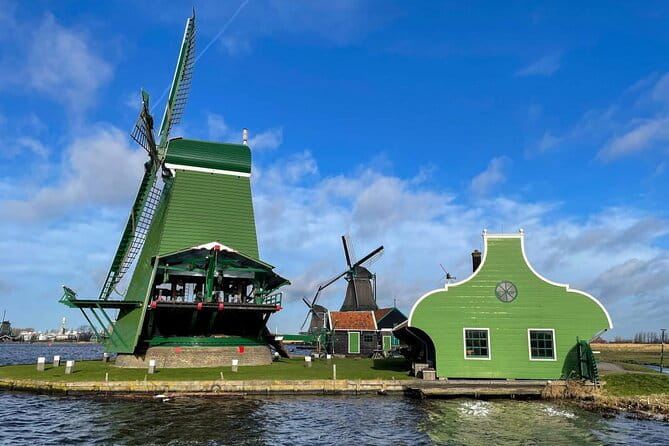 Private Tour to Giethoorn with boat and Zaanse Schans windmills - FAQs