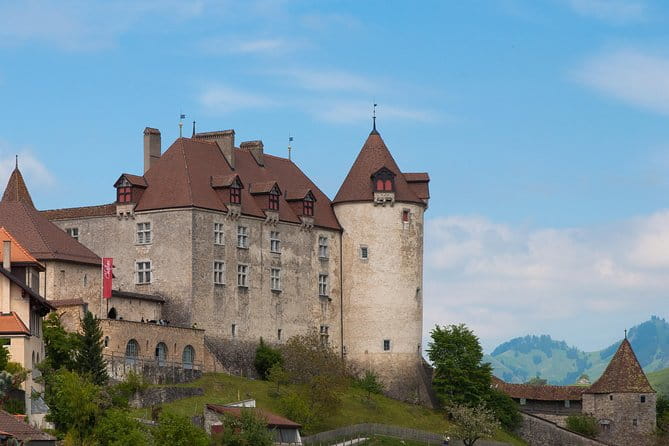 Private Tour to Gruyères, Chocolate & Cheese Factory from Geneva - Experiencing the Flavor of Switzerland: A Deep Dive into the Private Tour from Geneva