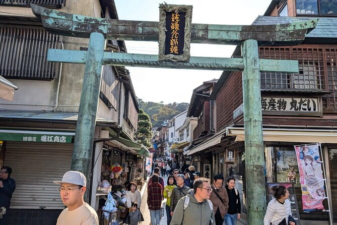 Private Tour to Kamakura and Enoshima in Spanish - Journey to Kamakura