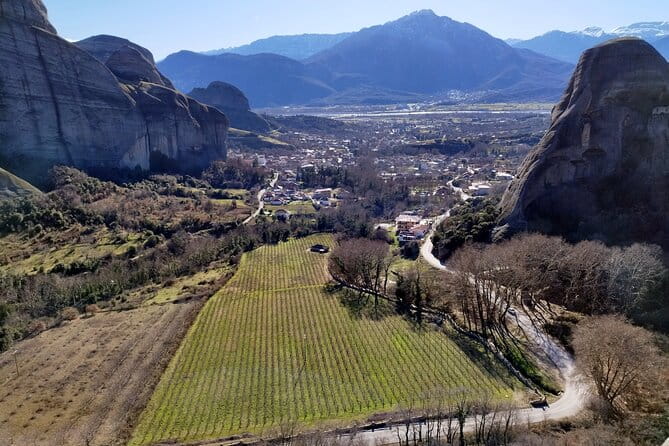 Private Tour to Meteora Rocks from Volos - FAQs