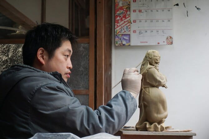 Private Tour to Miyaso Kutani Ware Ceramics Studio - What to Expect During the Tour