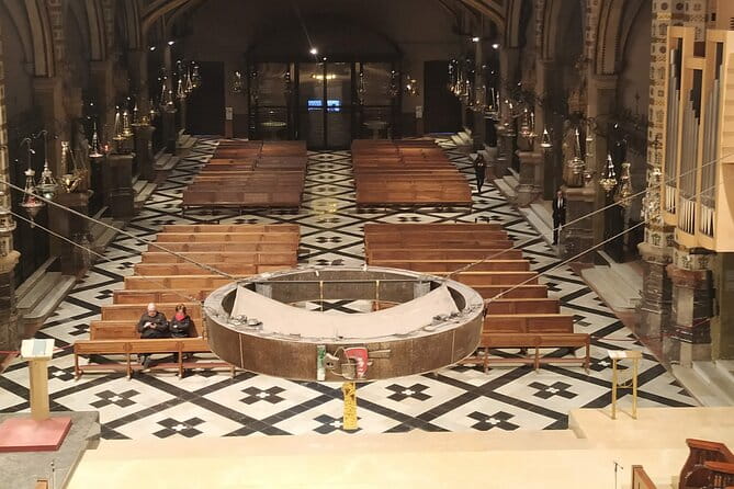 Private Tour to Montserrat with a specialized local guide - Practical Tips for Your Montserrat Trip