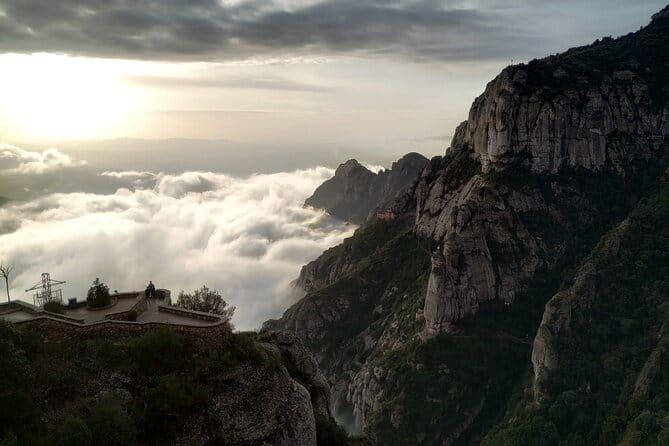 Private Tour to Montserrat with a specialized local guide - Who Should Consider This Tour?