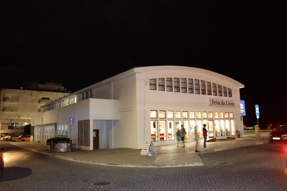 Private Tour to Nazaré & Alcobaça, Giant Waves and Monastery - Frequently Asked Questions