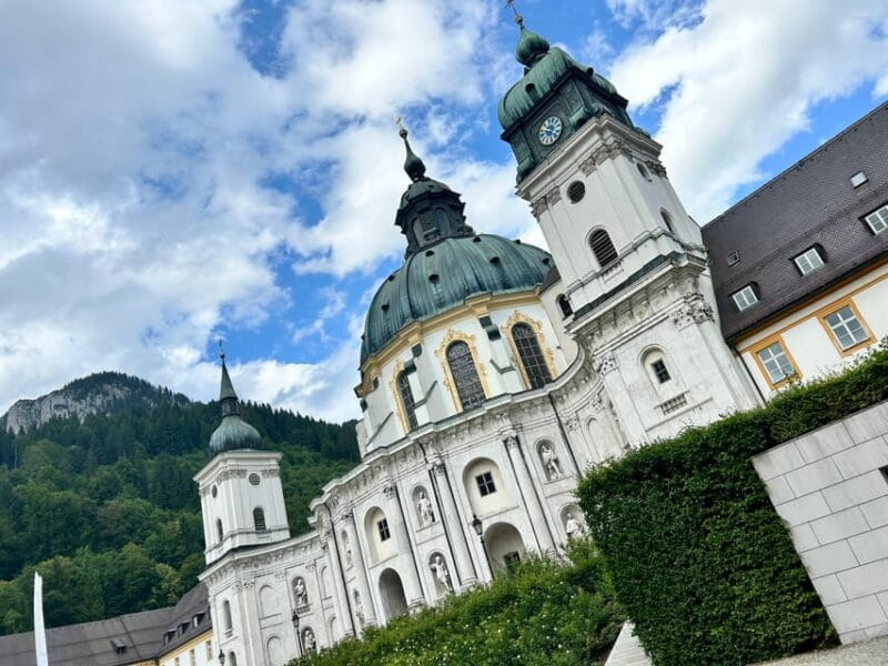 Private tour to Neuschwanstein castle from Munich - Frequently Asked Questions