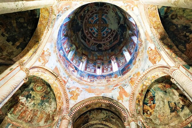 Private Tour to Racha from Tbilisi with Medieval Churches, Wine Tasting & Lunch - Racha’s Small Town Charm: Ambrolauri and Oni