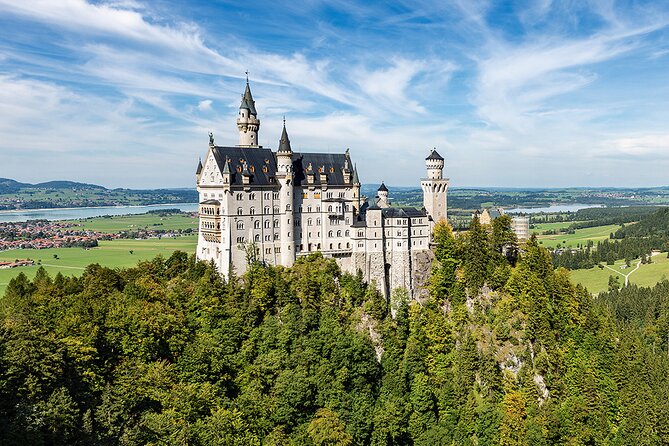 Private Tour to the Zugspitze & Neuschwanstein Castle With Lunch - Bavarian Lunch