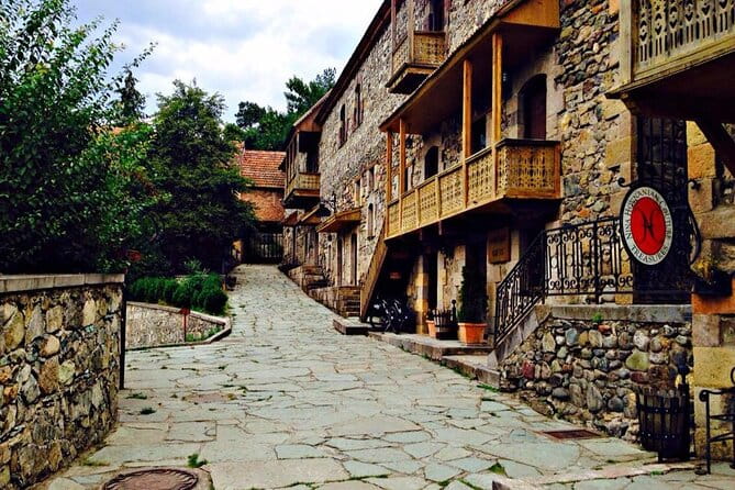 Private tour: Tsaghkadzor, Sevan lake, Dilijan town and Haghartsin monastery - Key Points